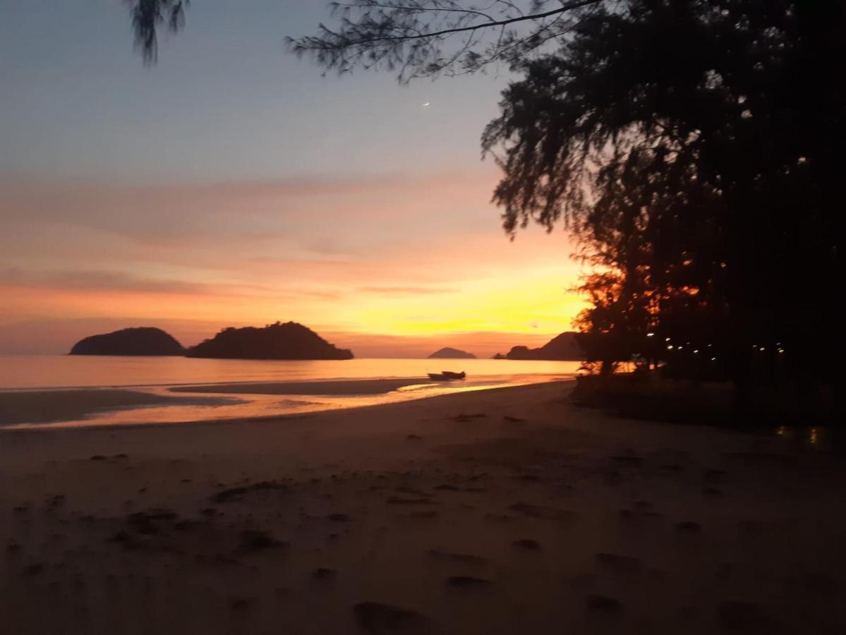 Miss You Beach Resort Koh Mak Esterno foto