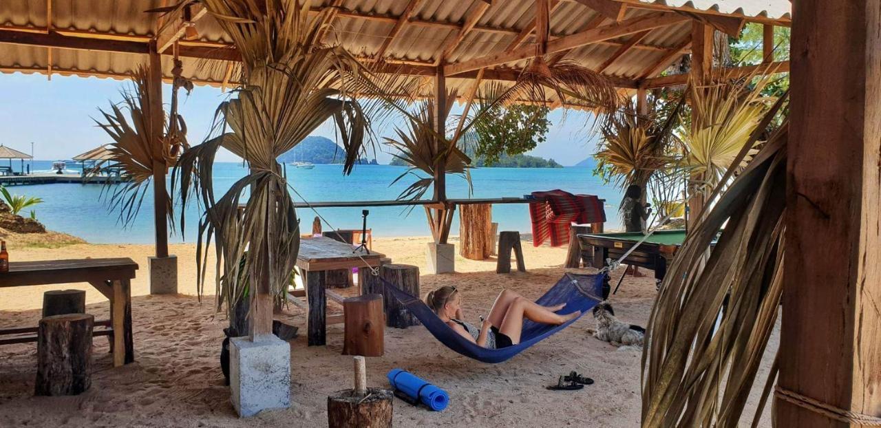 Miss You Beach Resort Koh Mak Esterno foto