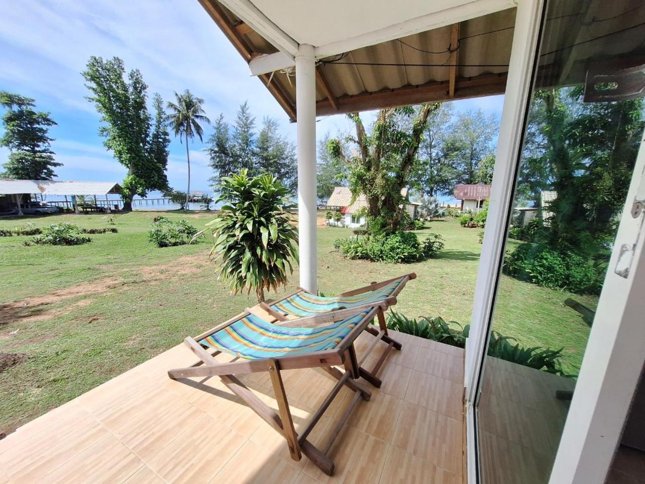 Miss You Beach Resort Koh Mak Esterno foto